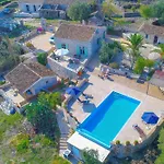 Helona Villa