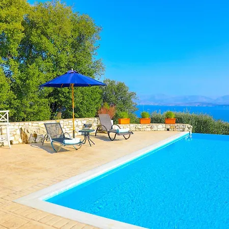Helona Βίλα Κασσιόπη