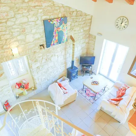 Helona Villa