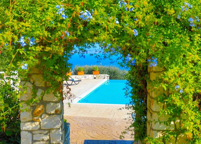 Helona Villa *